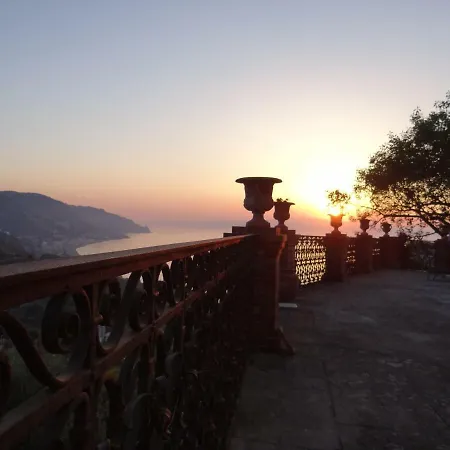 La Cage Aux Folles 4* Taormina