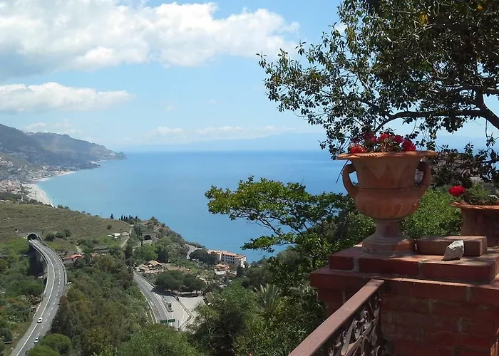 Oda ve Kahvaltı La Cage Aux Folles 4*