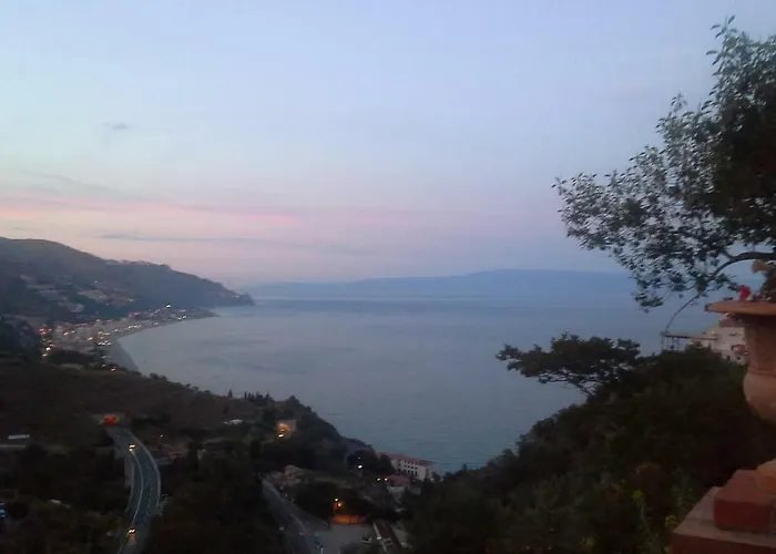 Oda ve Kahvaltı La Cage Aux Folles 4*