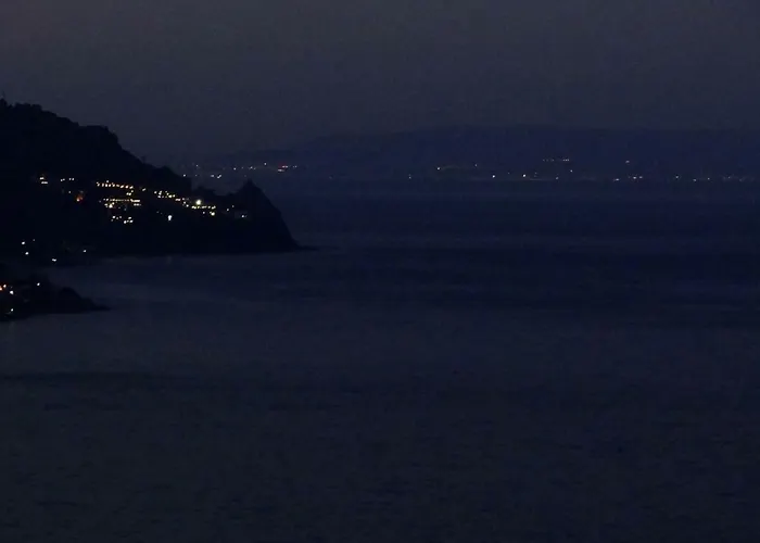 Oda ve Kahvaltı La Cage Aux Folles 4*