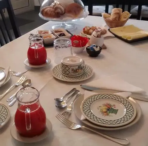 Oda ve Kahvaltı La Cage Aux Folles Taormina